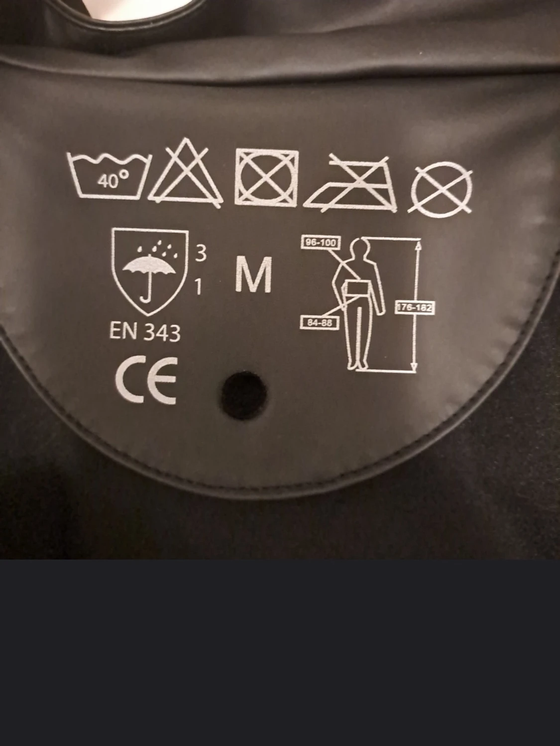 Svart regnjacka med huva från Jobman - 3