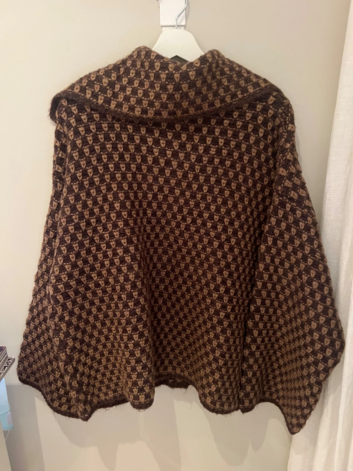 Stickad kofta/jacka  - 6