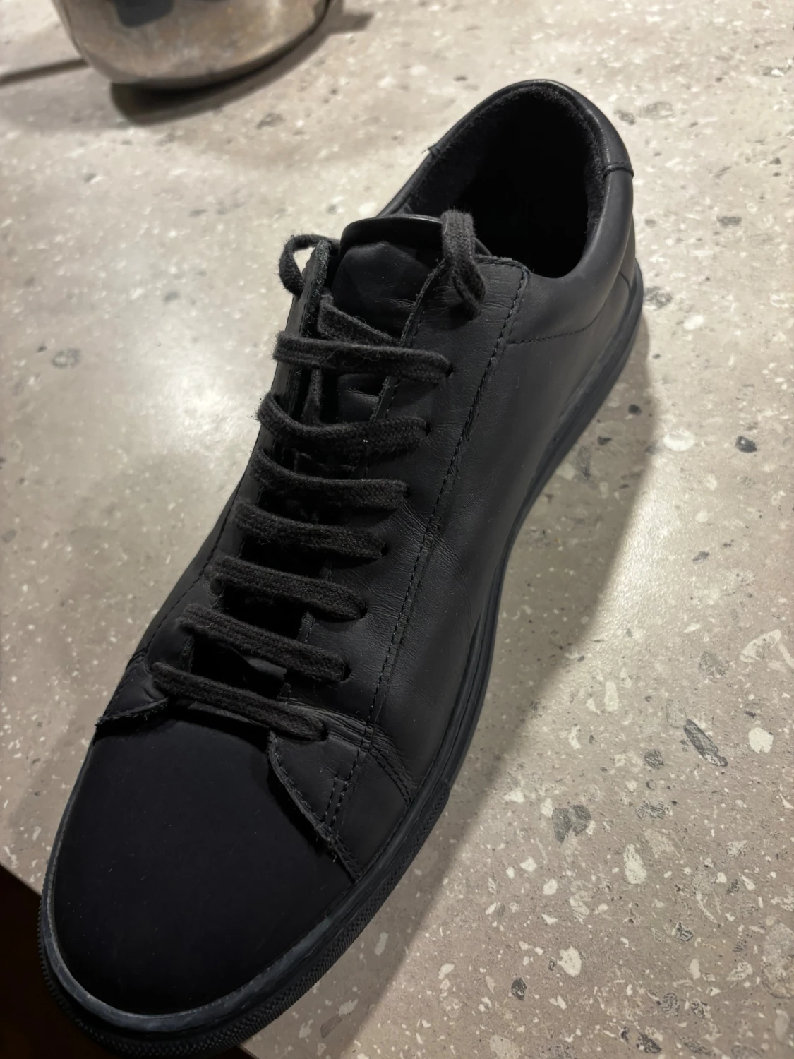 Mörkblå sneakers i skinn - Oliver Cabell  - 3