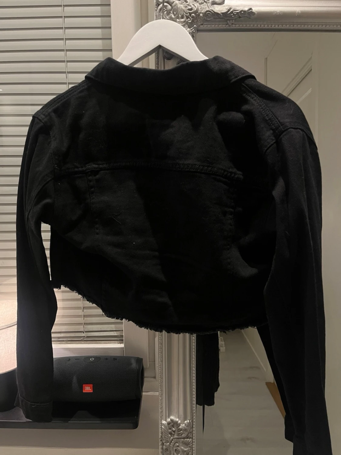 Svart croppad jeansjacka - 1