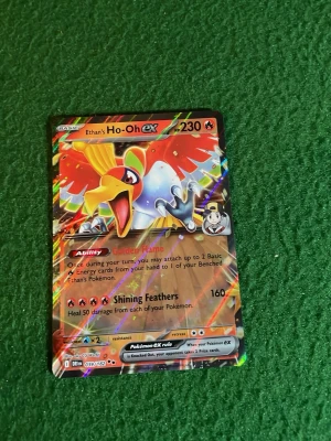 Pokémon kort  - Säljer Ethan’s Ho-oh EX för ett bra pris, den är nyöppnad och tyvär så kommer den inte med sleeve