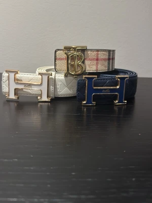 Skärp bundle - Helt nya skärp, två Herme’s 1 burberry