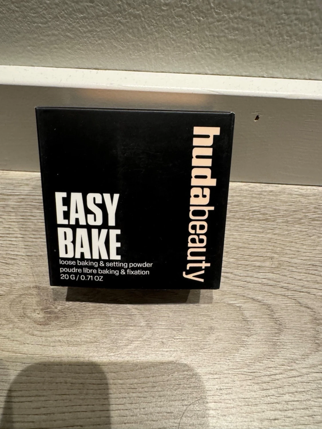 Huda Beauty Easy Bake Peach Pie puder