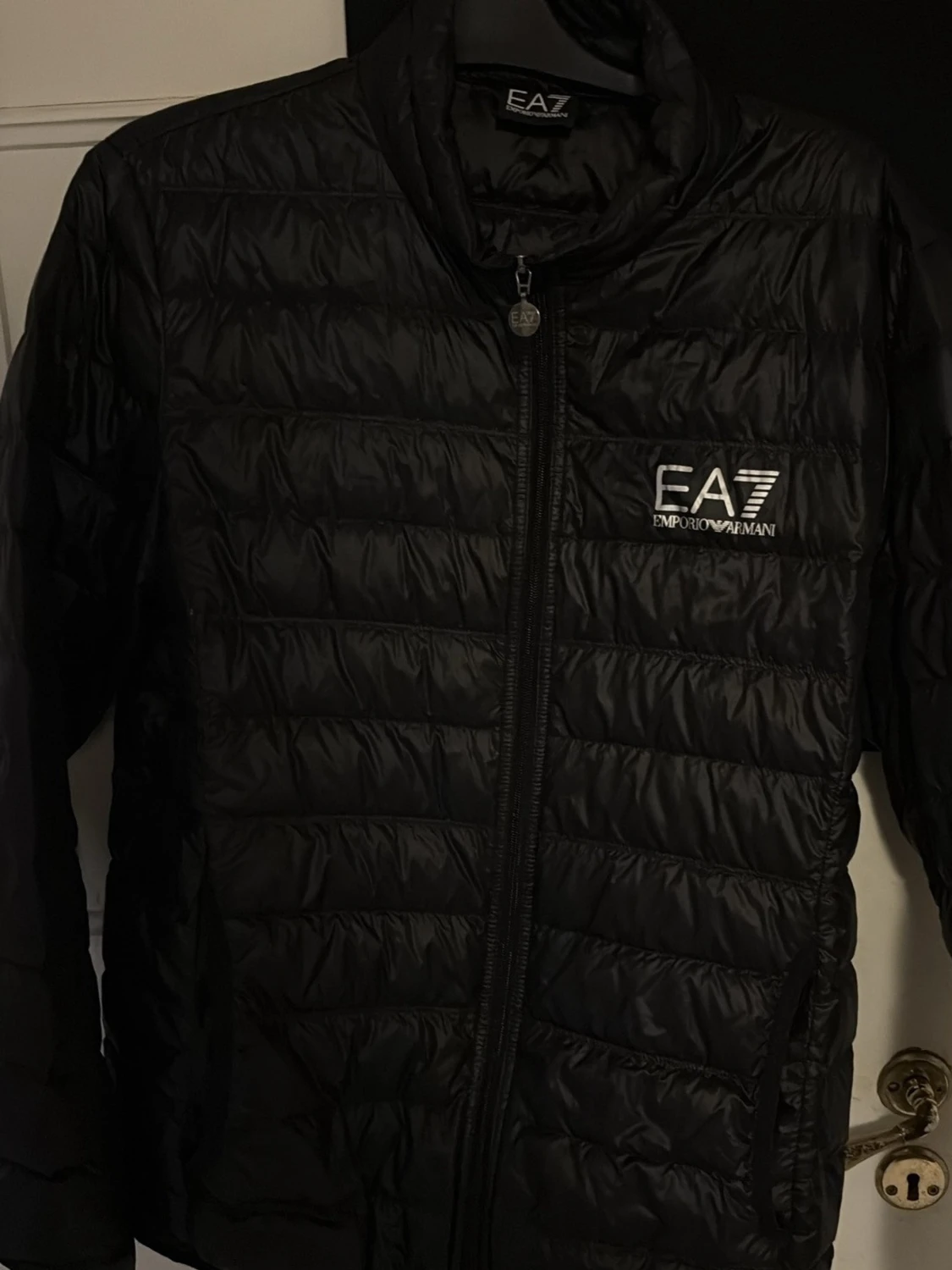 Svart pufferjacka från Emporio Armani - 2