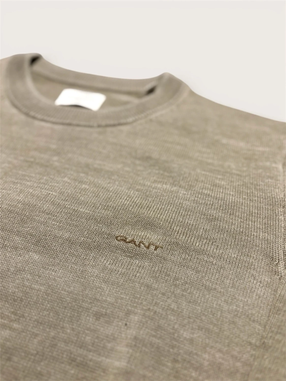 Beige stickad tröja från GANT - 1