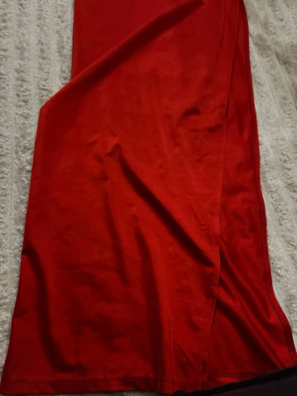 Röd tajt långklänning med snörning - 3