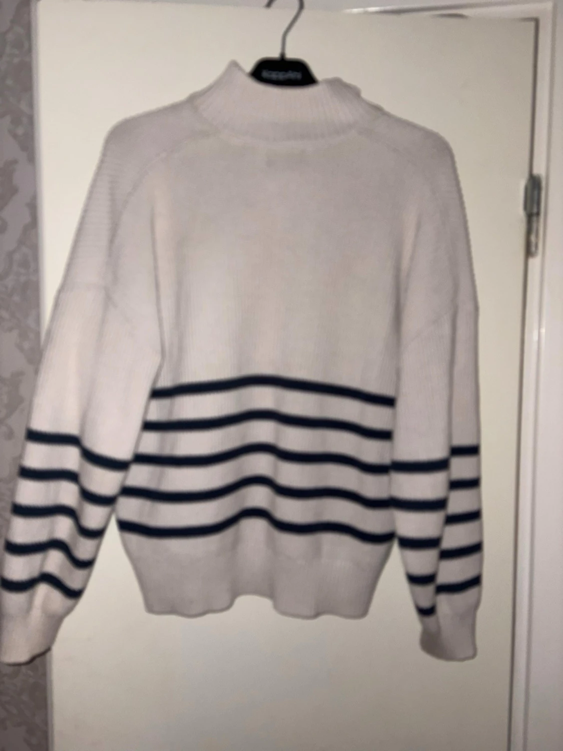 Randig stickad tröja Holly & Whyte - 1