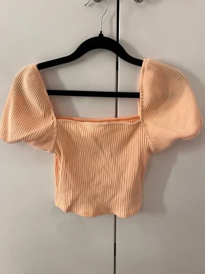 Topp, H&M - Jätte fin topp från H&M , som ny