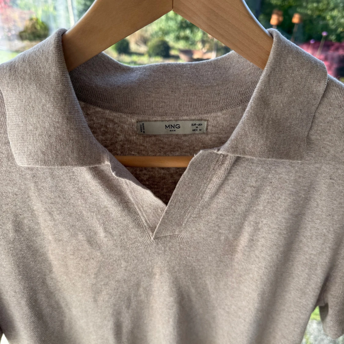 Beige pikétröja från MNG Man - 1