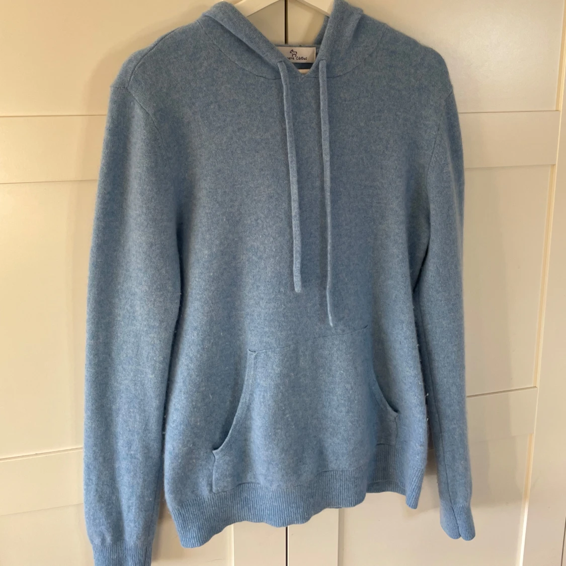 Ljusblå kashmir hoodie - 2