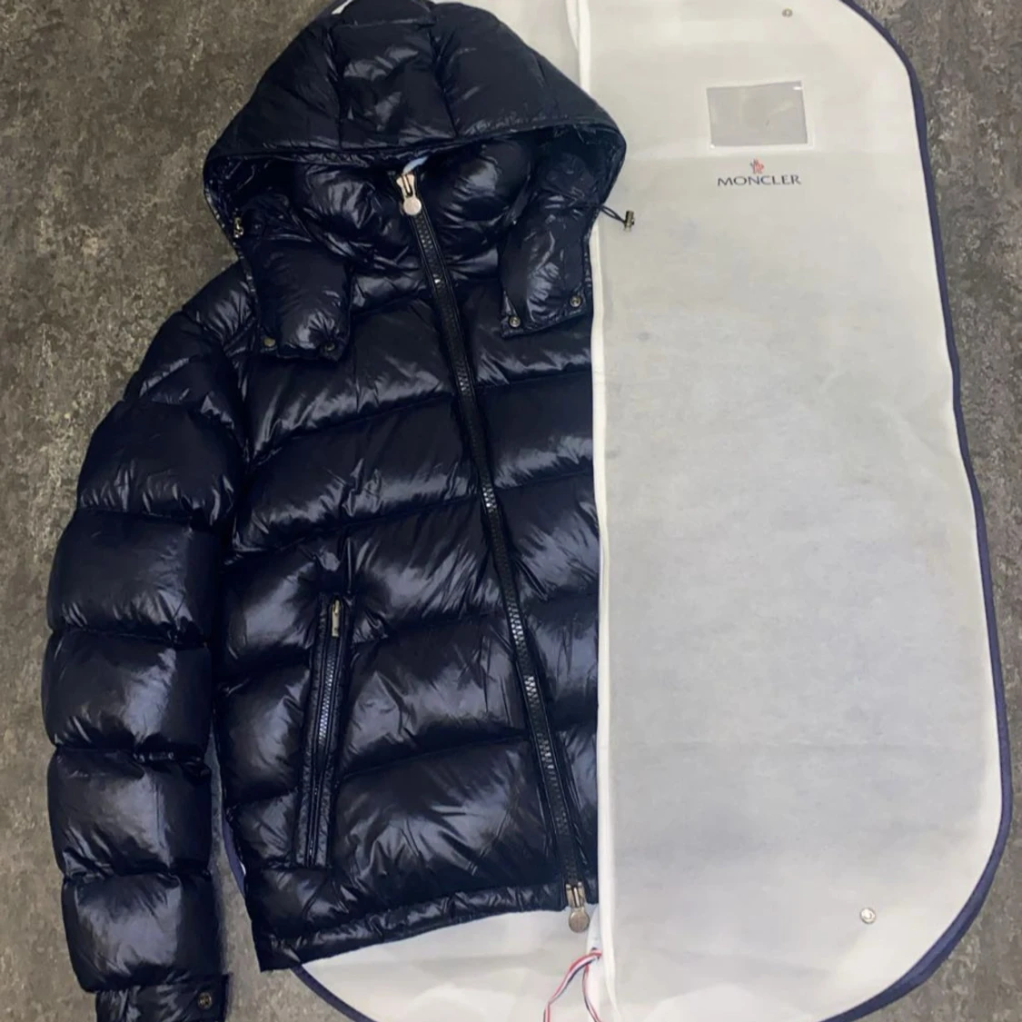 Moncler Maya mörkblå dunjacka - 4