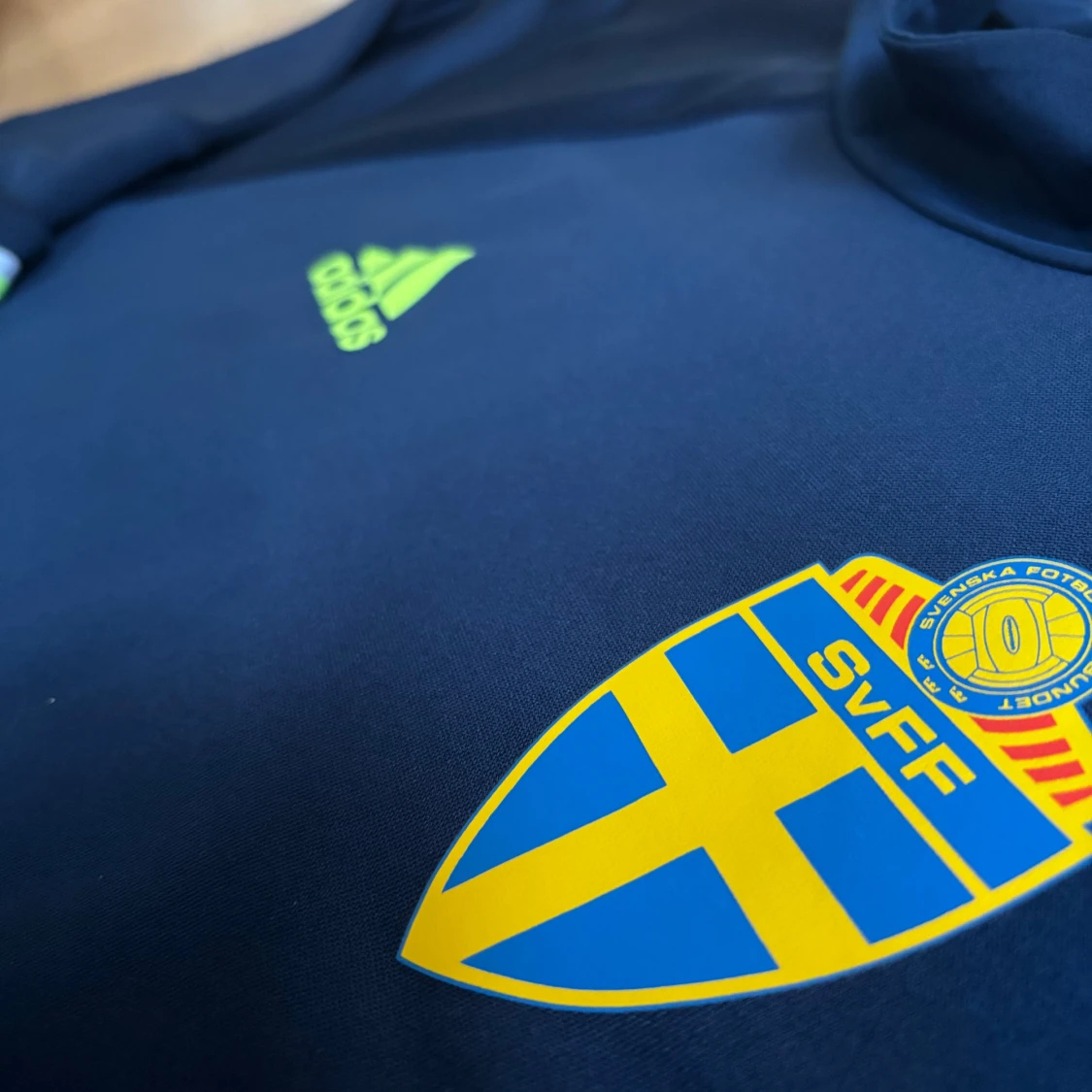 Sverige överdragströja, Size L - 1