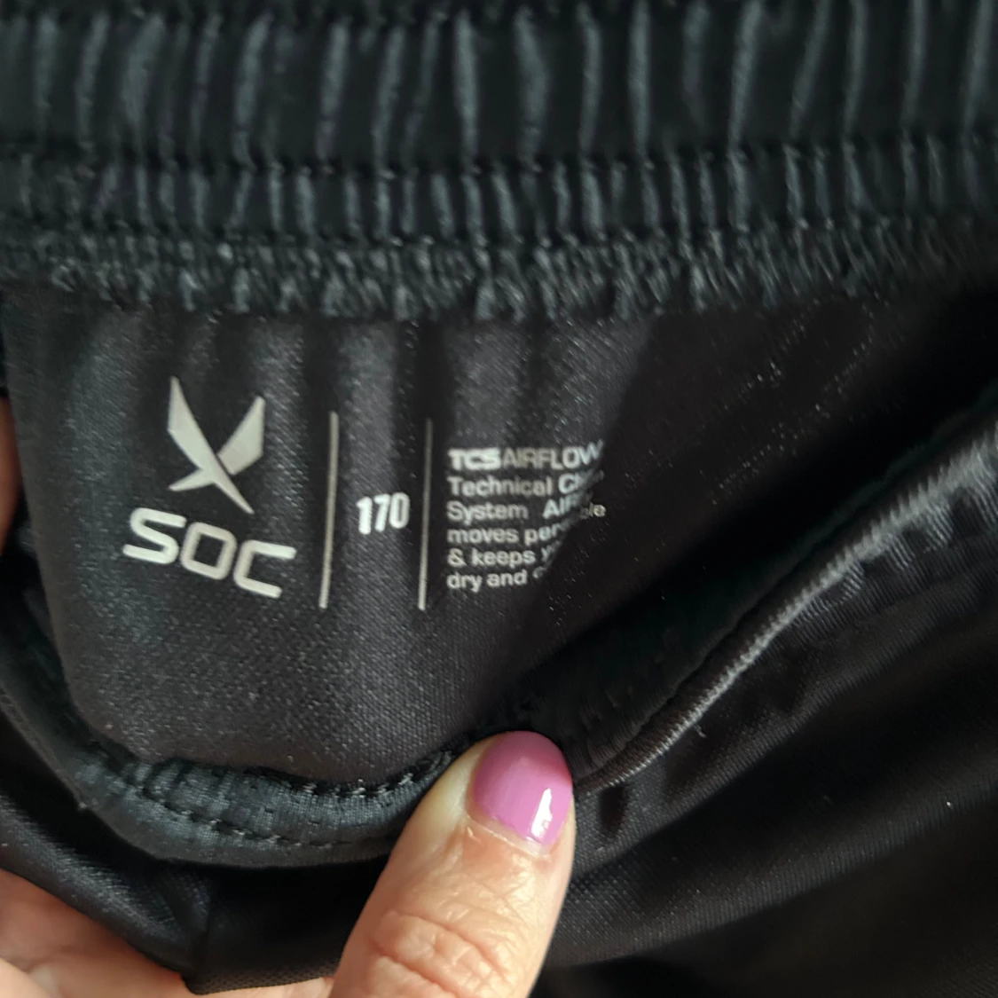 Svarta träningsbyxor från SOC strl 170 - 2