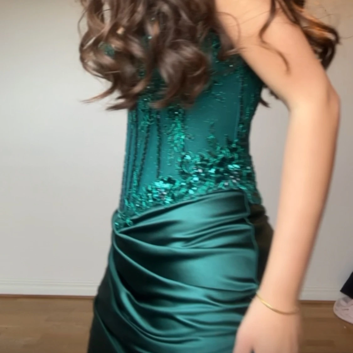 Grön balklänning  - 3