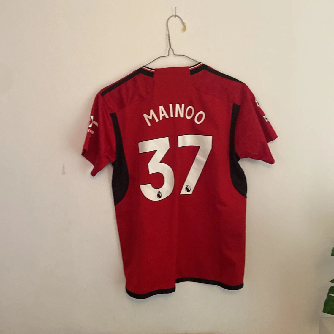 Manchester United Mainoo 37 - 1