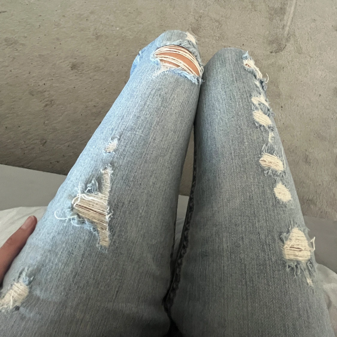 Ljusblå lågmidjade jeans - 1