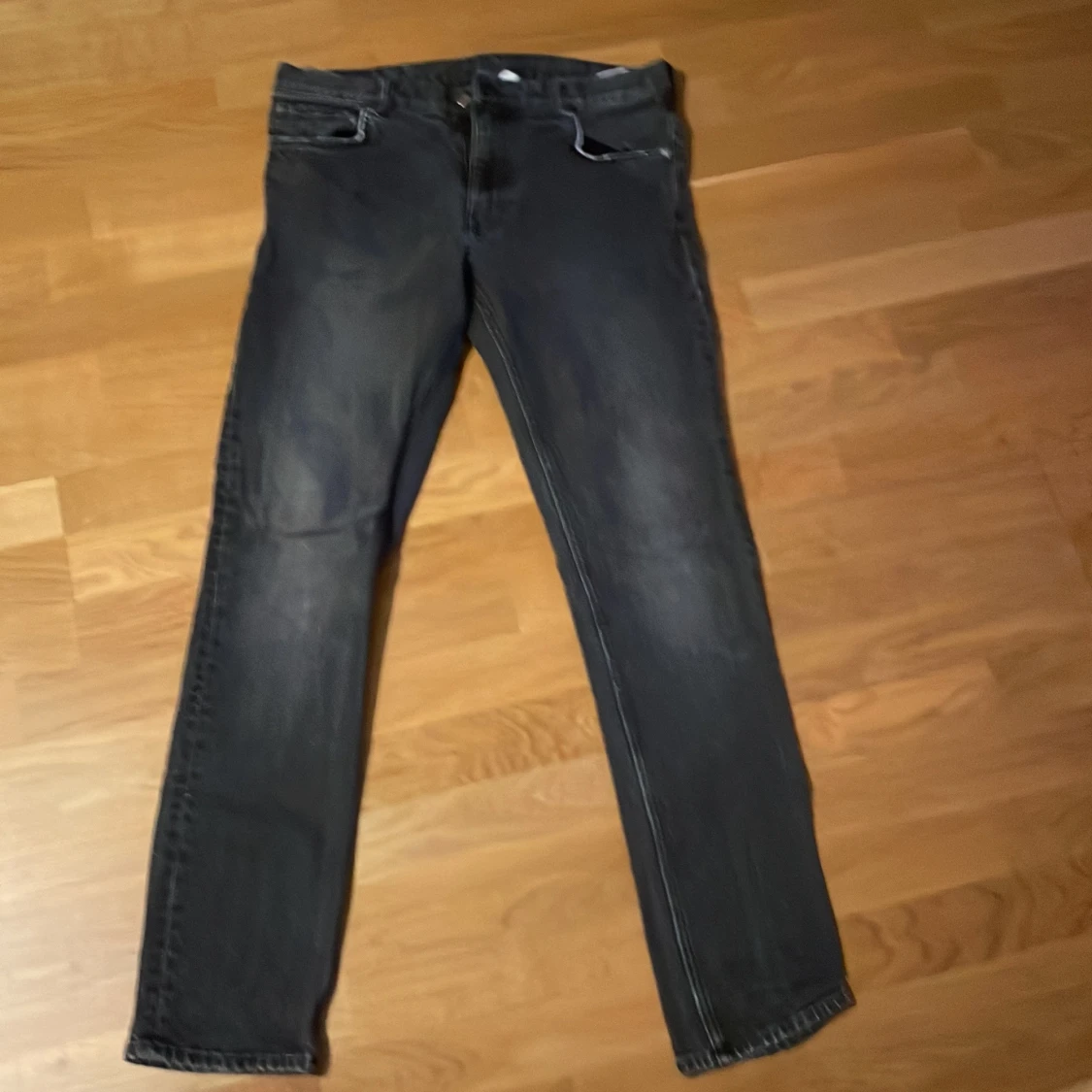 Svarta Weekday Friday jeans W33 L34