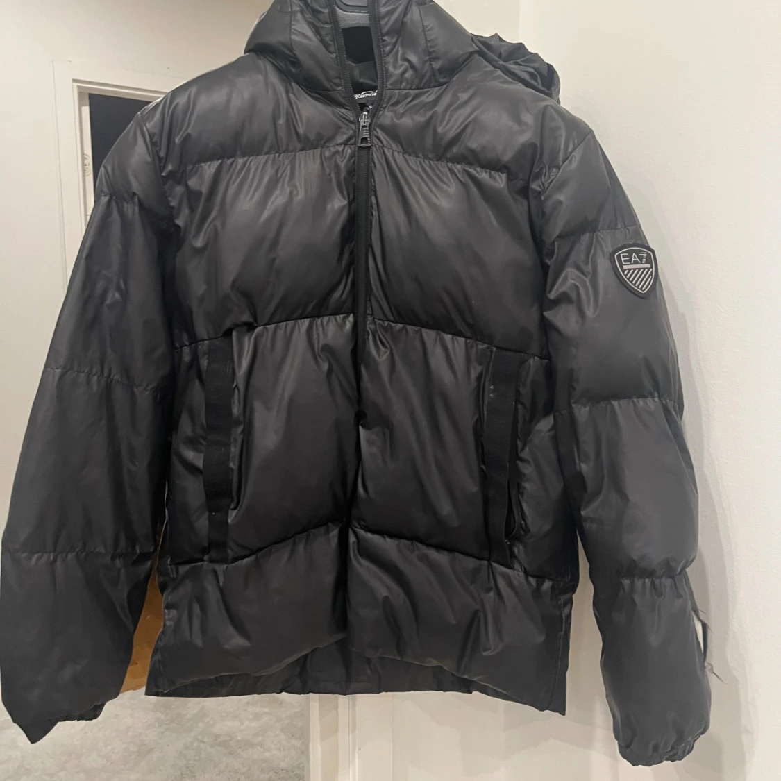 Svart pufferjacka från EA7 Emporio Armani
