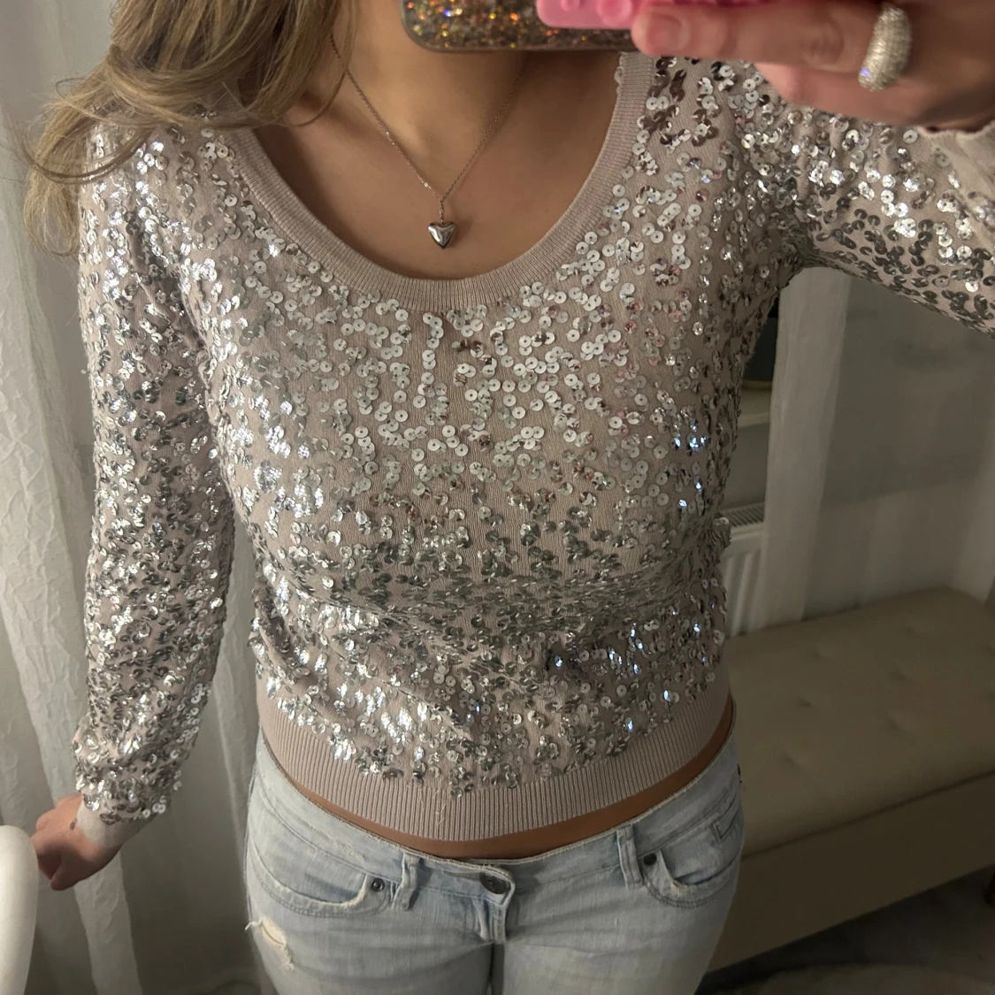 Glittrig beige tröja med paljetter - 1