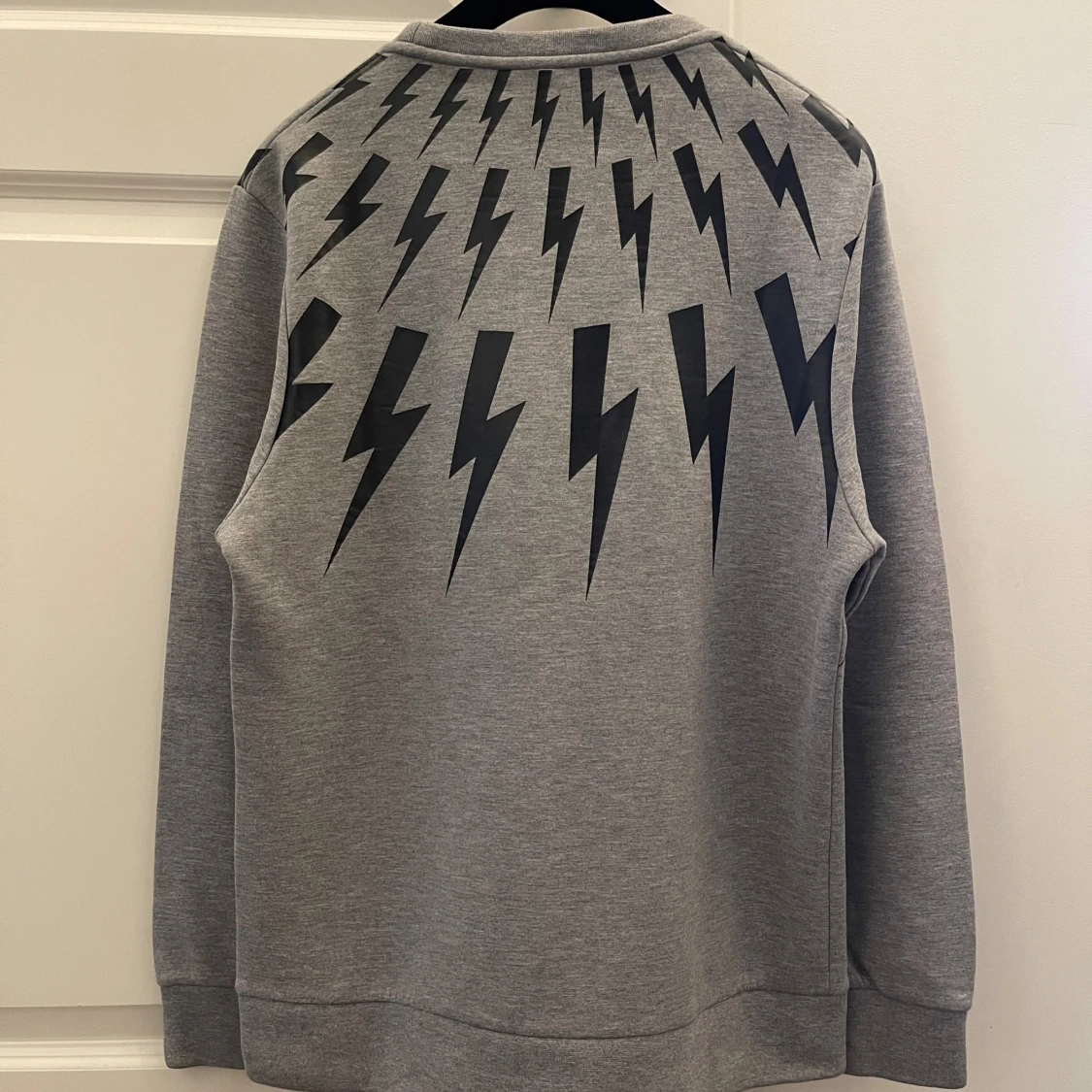Grå sweatshirt Neil Barrett blixtmönster - 1