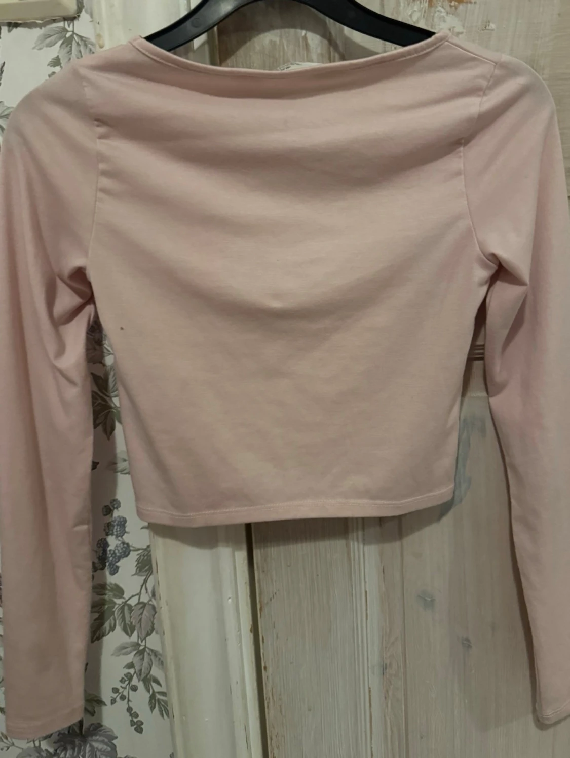 Ljusrosa croppad långärmad topp - 1