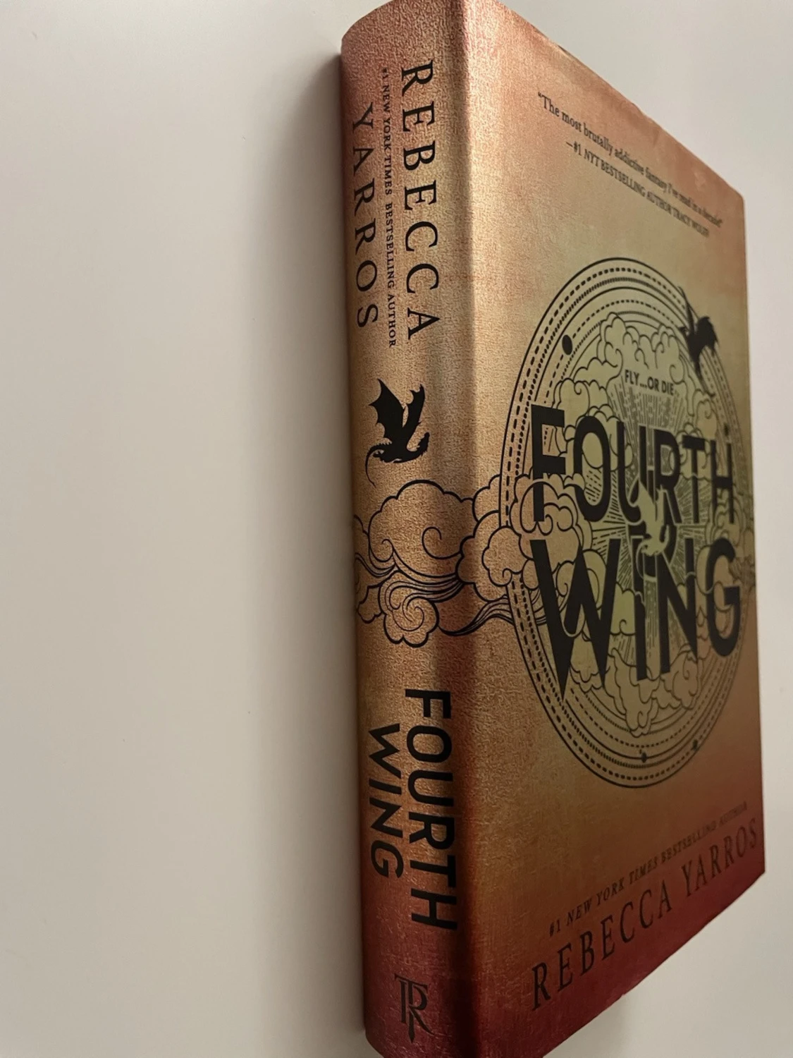 Fourth Wing av Rebecca Yarros  - 3