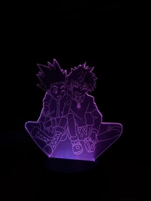 Hunter x Hunter LED Lamp - Säljer en LED-lampa med motiv från Hunter x Hunter. Lampan lyser i olika färger. Perfekt för fans av anime och manga.