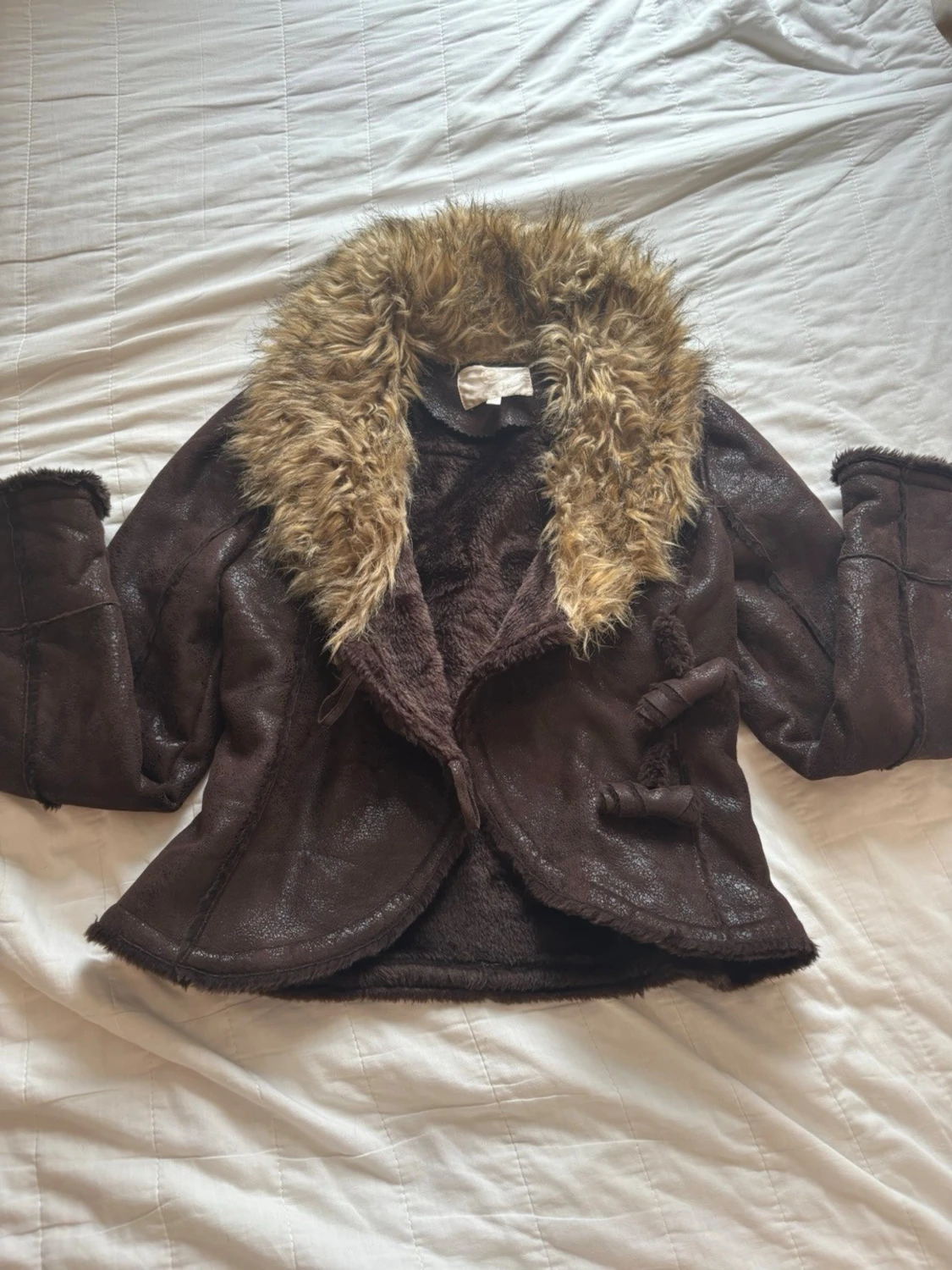 Brun pälsjacka med stor krage - 2