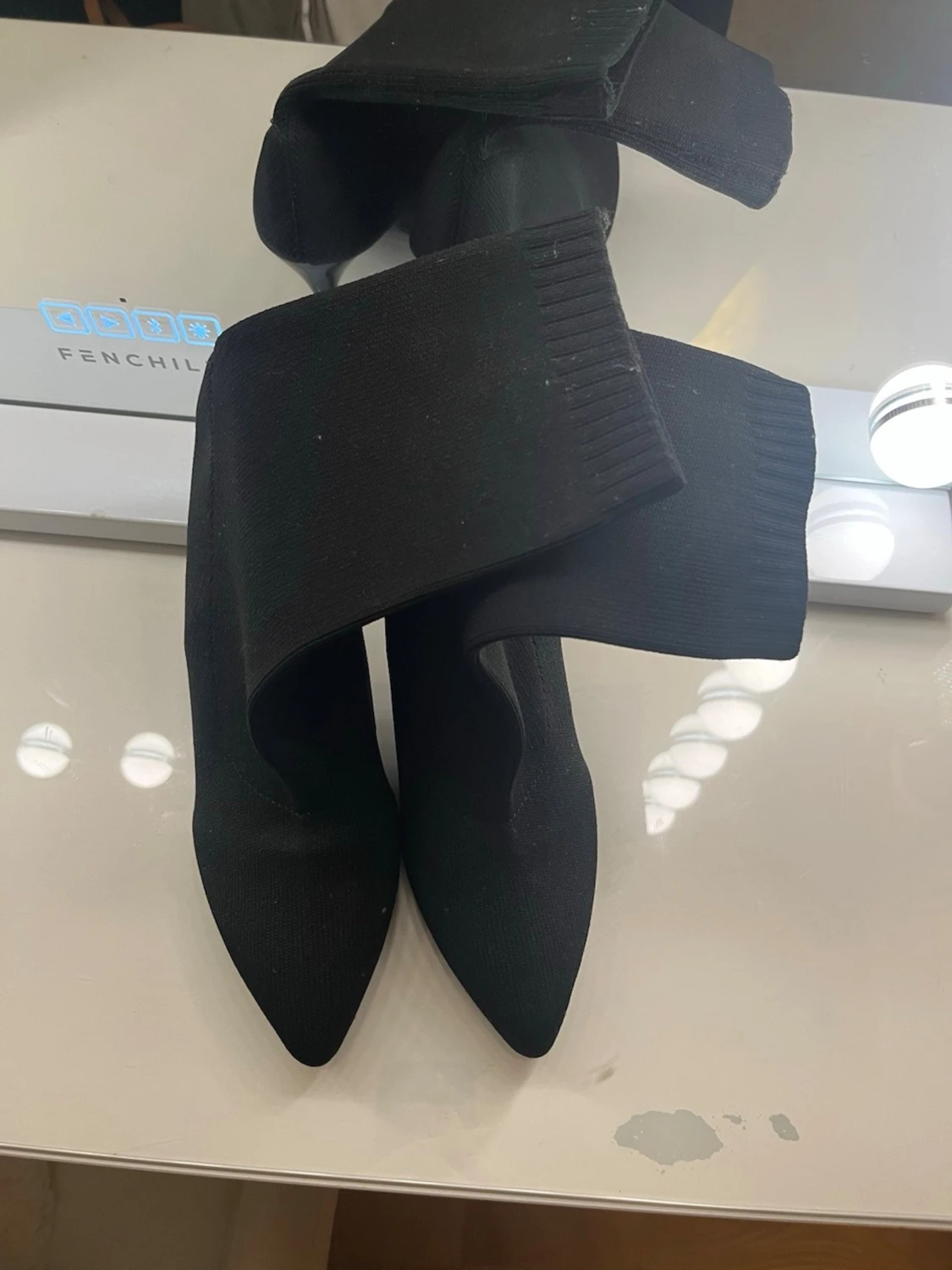 Svarta stretchiga stövletter med klack - 3