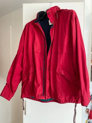 Jacka - Jacka med huva från BestInTown 