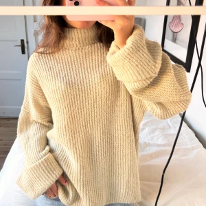 Polotröja  - Snygg! Stor i storleken 