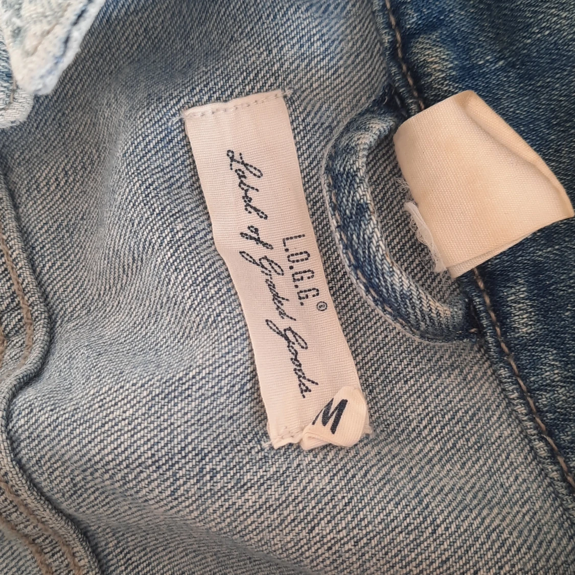 Ljusblå jeansjacka från L.O.G.G. - 1