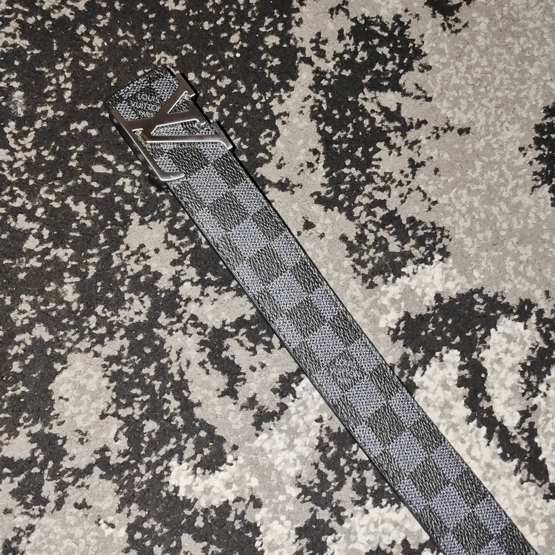 Fint svart bälte  - 1