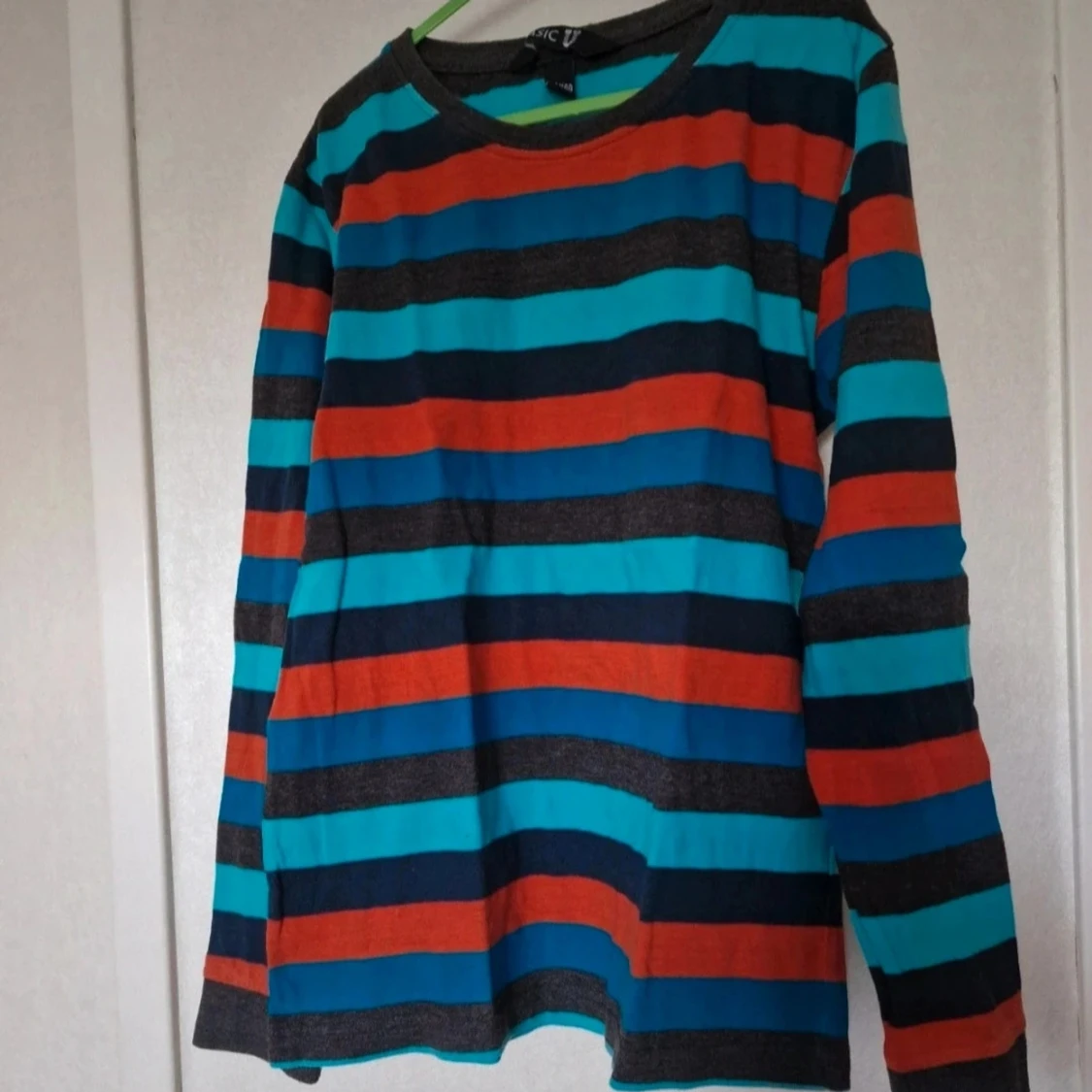 Randig långärmad tröja