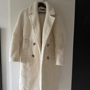 Kappa - Superhärlig kappa från Ginatricot, storlek 36