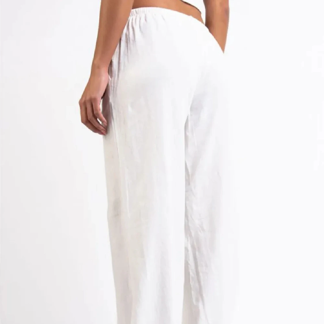 Vita linnebyxor med snörning - 2