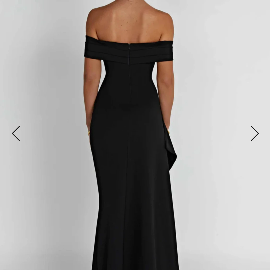 Svart offshoulder långklänning - 1