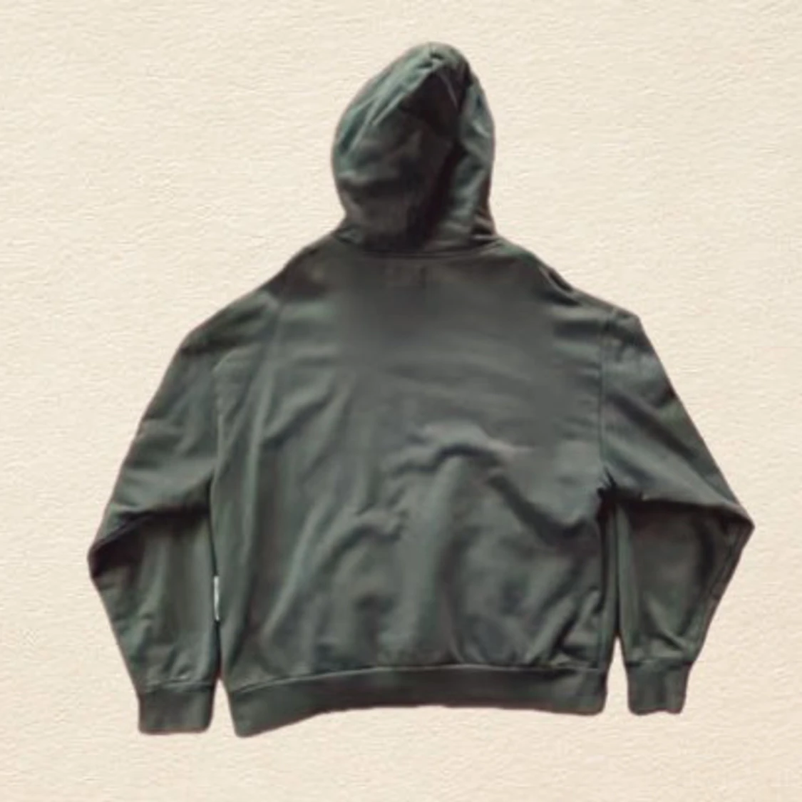 Mörkgrön hoodie med huva - 1