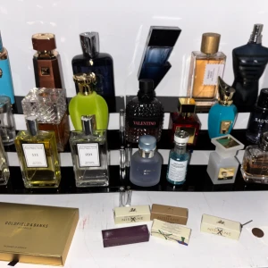 Stor samling trendiga parfymer - Säljer och byter i min samling då jag vill uppdatera den. Kom med förslag!