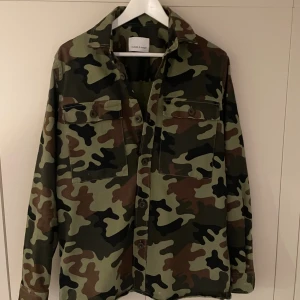 Samsö overshirt - Sjukt fet overshirt från samsö, skick 9/10