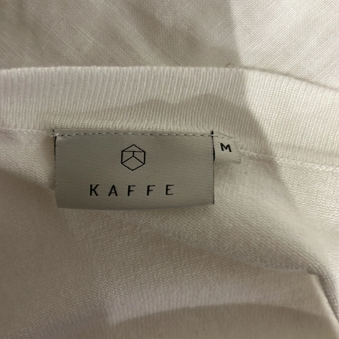 Vit kort kofta från Kaffe, stl M - 1