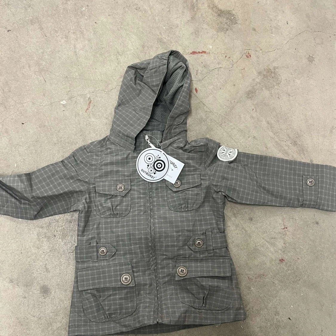 Grå rutig vindjacka från Outburst