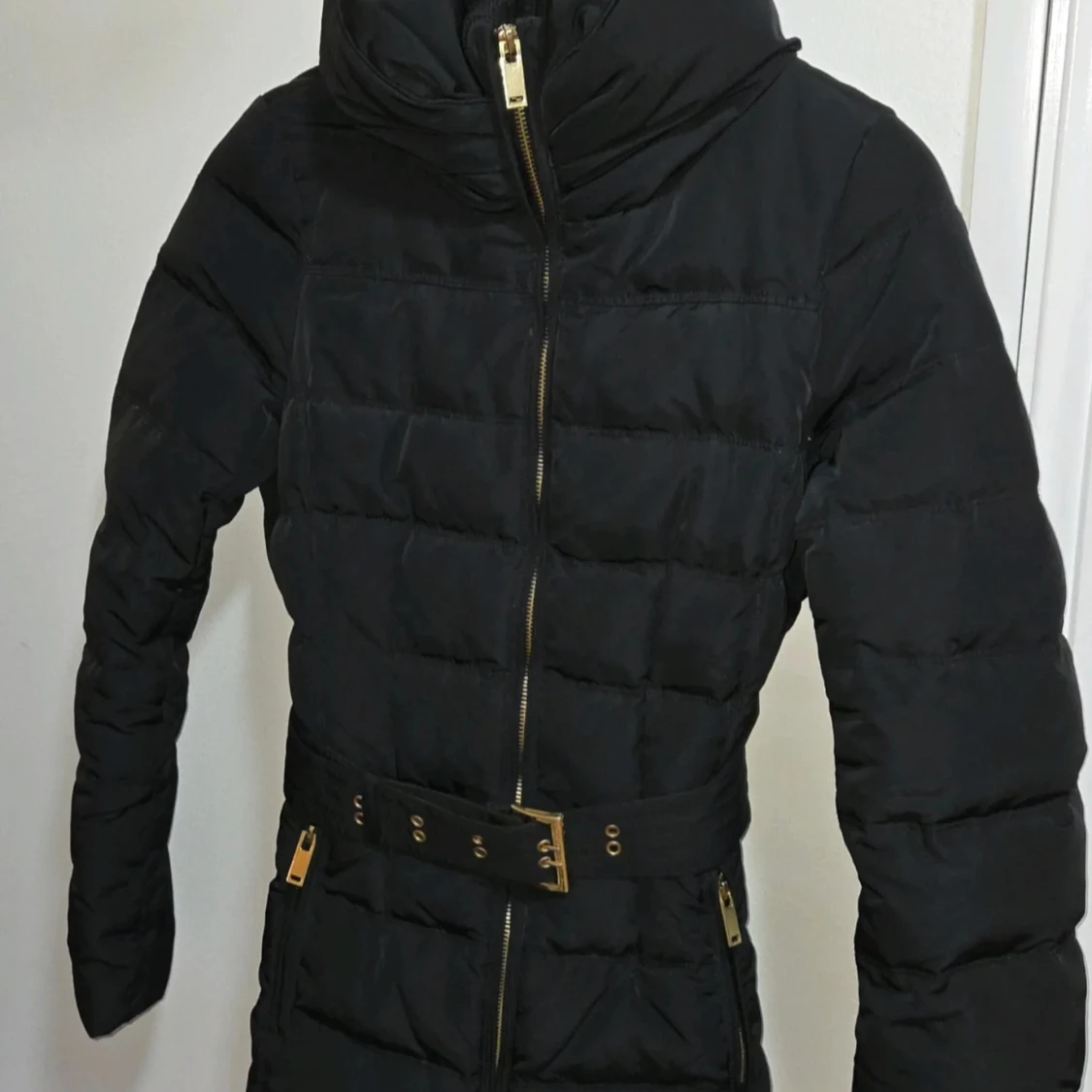 Zara Basic Dunjacka / Vinterjacka Stl S, Bälte & Hög Krage