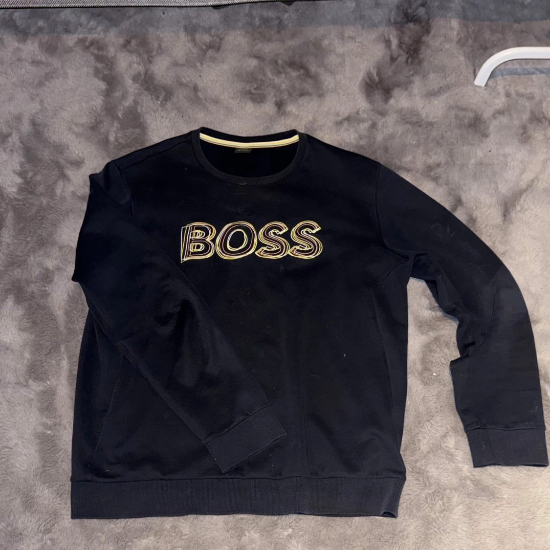 Svart sweatshirt från BOSS