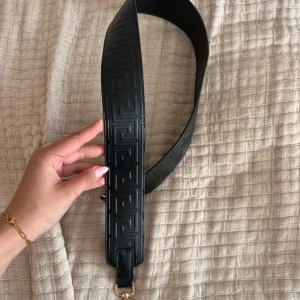Väskband - Superfint svart väskband, oanvänt🖤