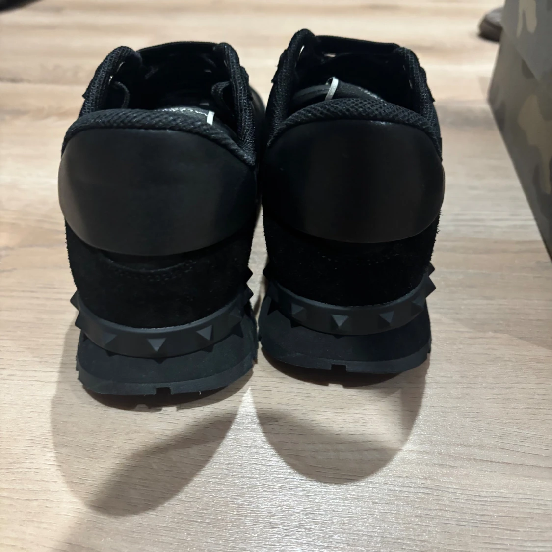 Valentino Garavani svarta sneakers - 3