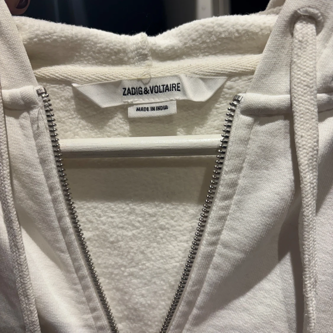 Vit hoodie från Zadig & Voltaire med paljetter - 2