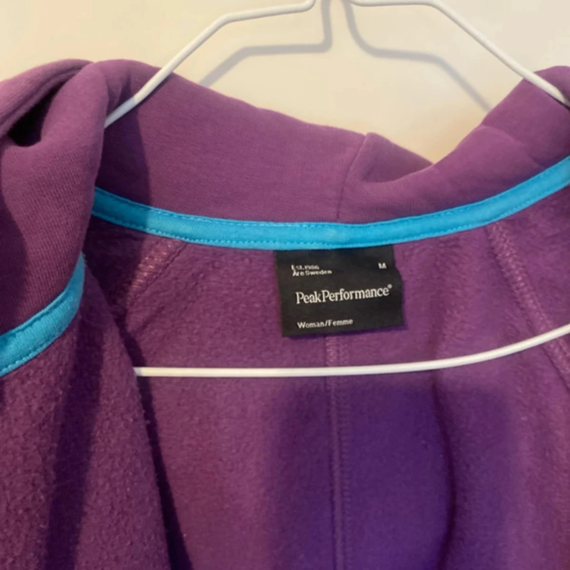 Lila hoodie från Peak Performance - 4