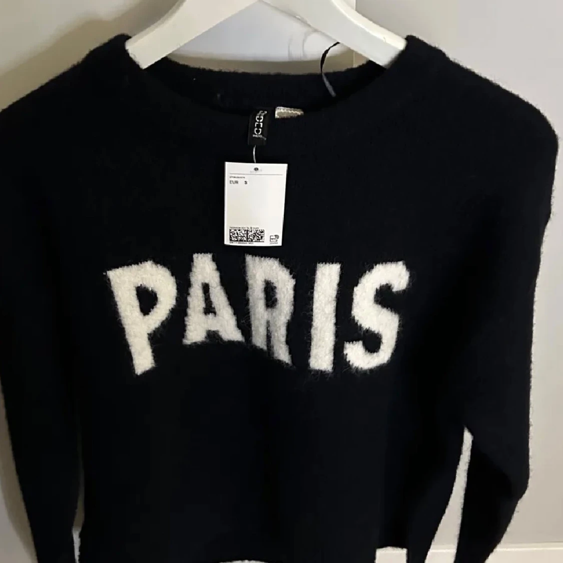 Stickad tröja med tryck  - 3