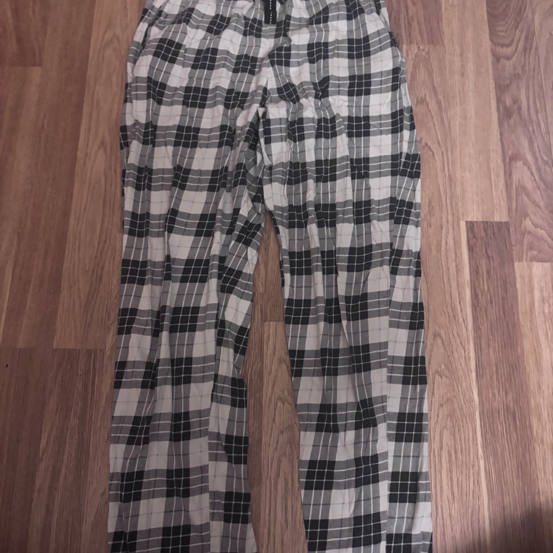 Rutiga byxor från Kappahl, storlek S